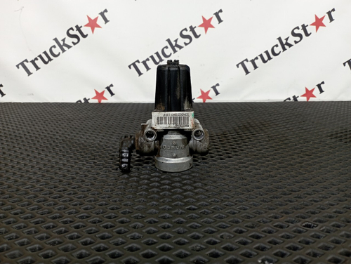 Клапан тормозной 2023г.