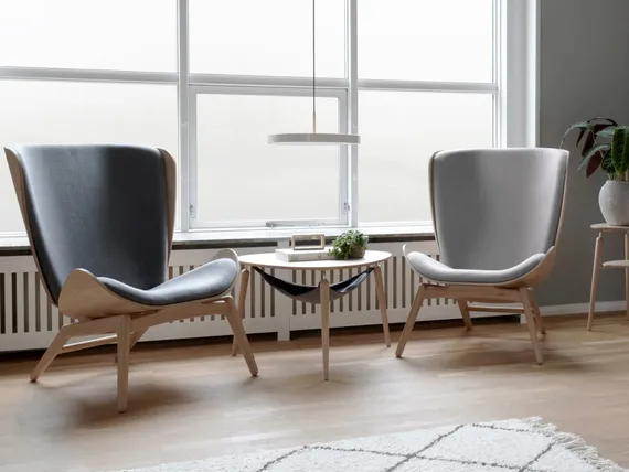 Кресло Umage The Reader, темный дуб с серой обивкой