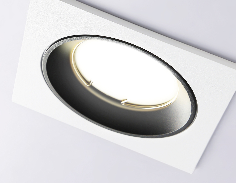 Встраиваемый точечный светильник MR16 A8925 WH/BK белый/черный MR16 GU5.3 92*92*24