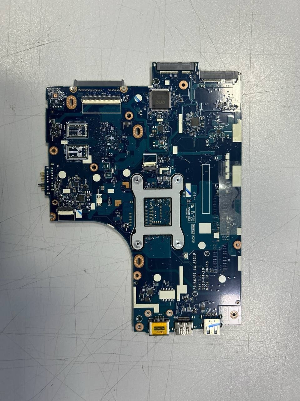 Материнская плата для ноутбука Lenovo m30-70 ZIUS6 UMA 3558 (90006019), оригинал