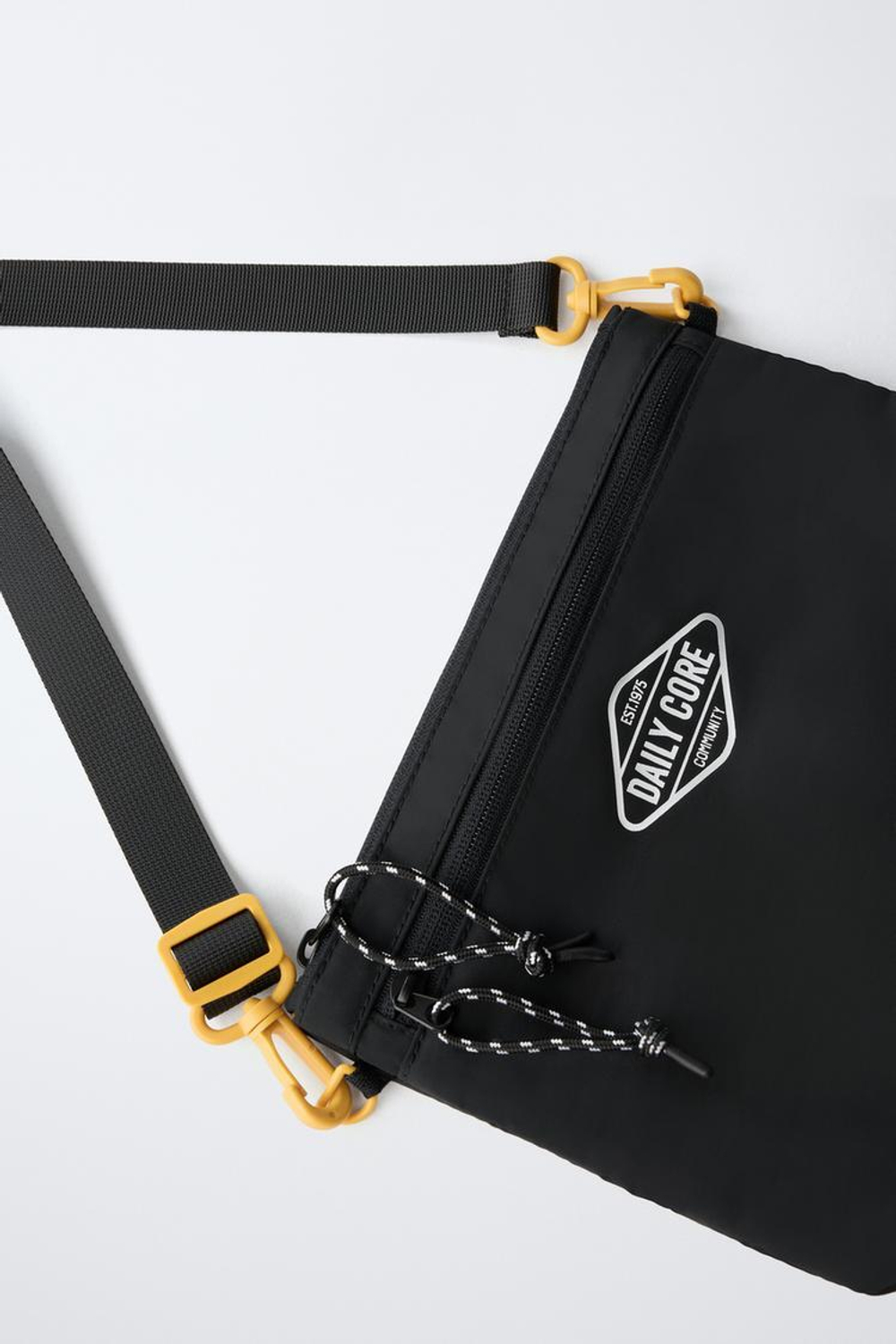 ZARA БАЗОВАЯ СУМКА ЧЕРЕЗ ПЛЕЧО, ЧЕРНЫЙ