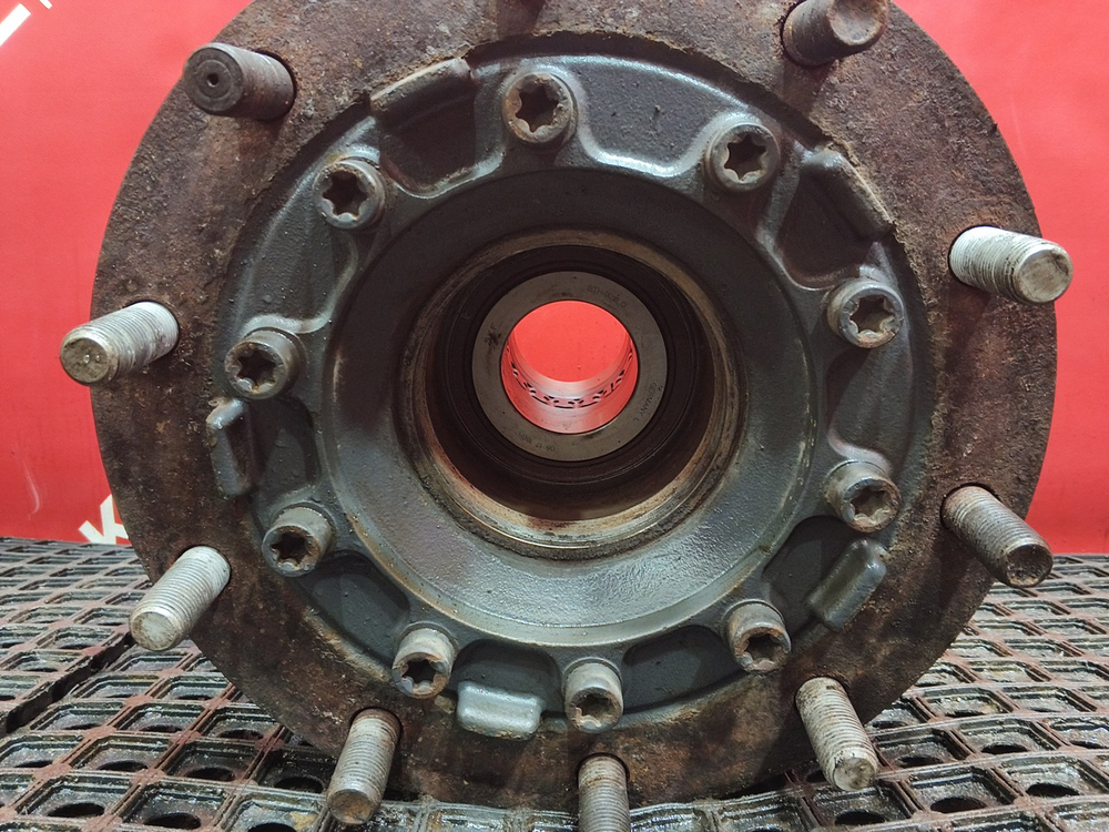 Ступица передняя 2018 г.