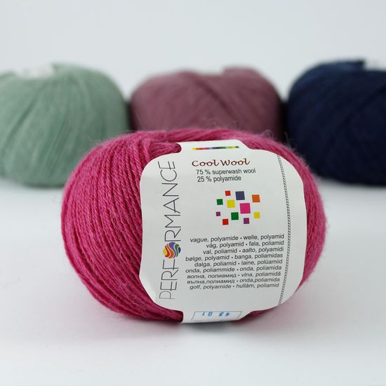 Пряжа Cool Wool 4-ply PERFORMANCE (75% шерсть супервош, 25% полиамид)