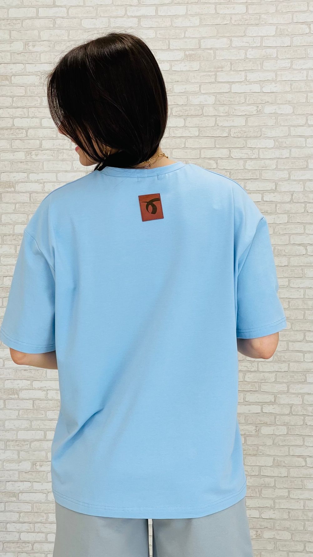 Базовая футболка в стиле oversize