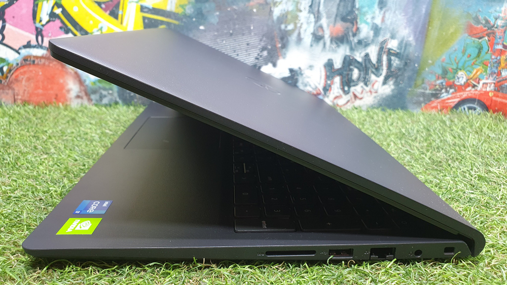 Ноутбук Dell i7-11/16Gb/MX350 2Gb/FHD/Vostro 3510 P112F [3510-5258]/Windows 10