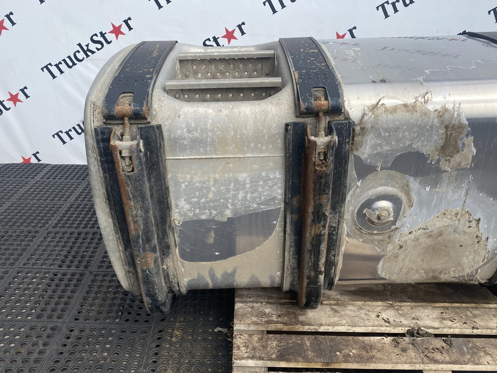Бак топливный 800 L 2023 год.