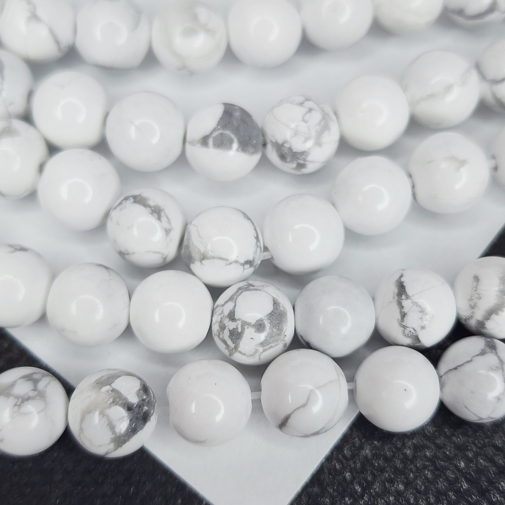 Бусины магнезит белый, гладкий шар, 8мм, штучно