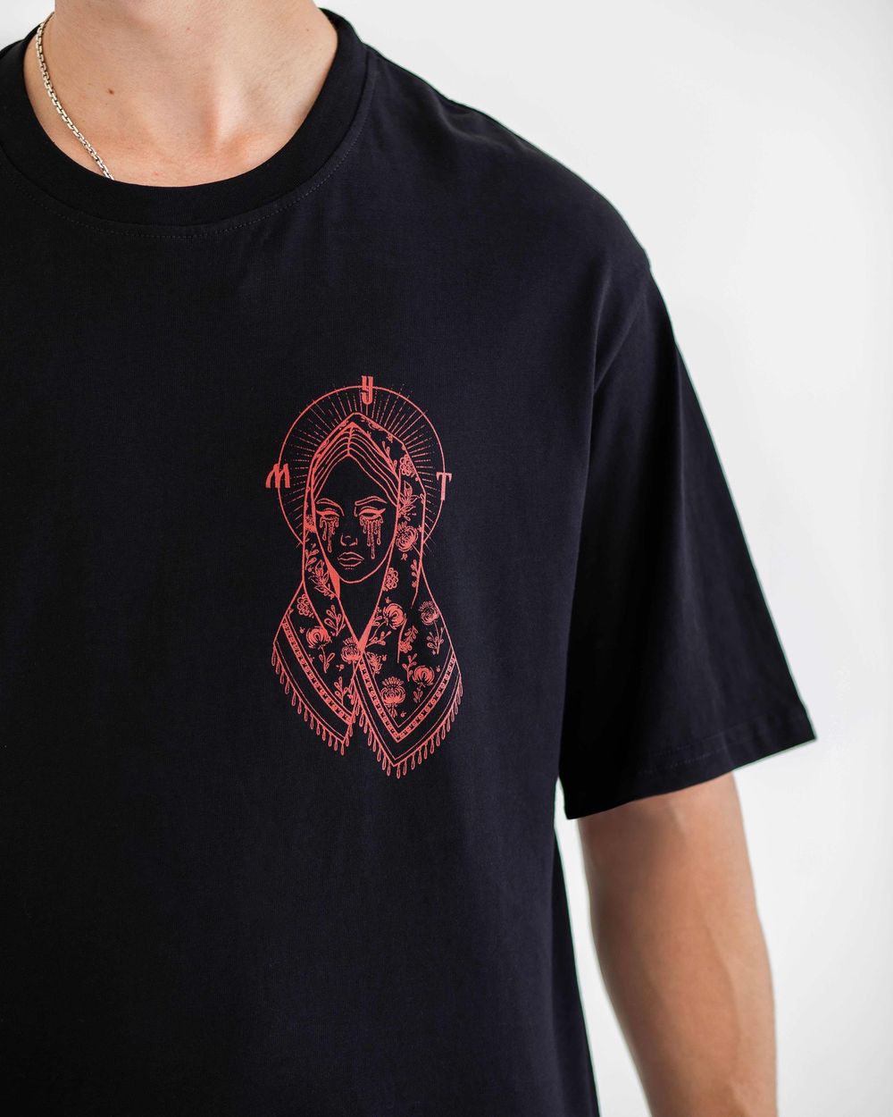 Футболка Омут!Кастом Нимб Черная