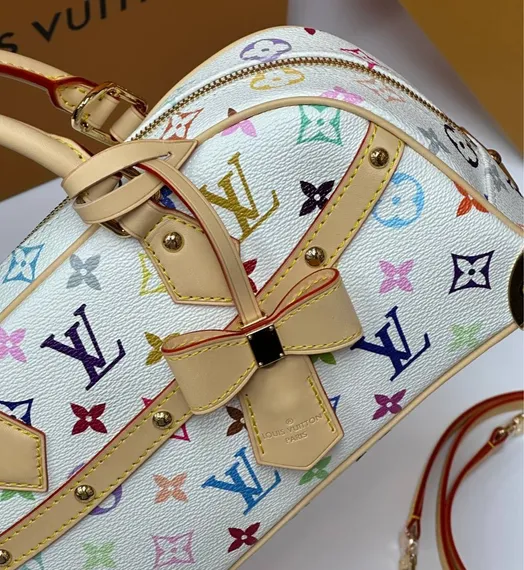 Сумка Louis Vuitton East West LV x TM