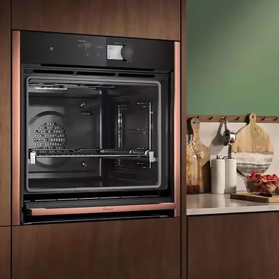 Духовой шкаф Neff B69CY7MY0