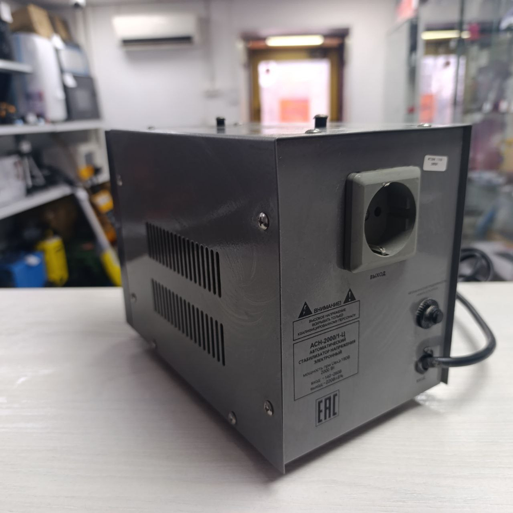 Стабилизатор напряжения Ресанта  АСН-2000/1-ц