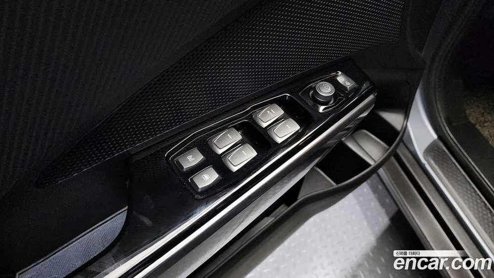 KG Mobility (Ssangyong) Tivoli Air 1.5 A1 2WD (11.2020)