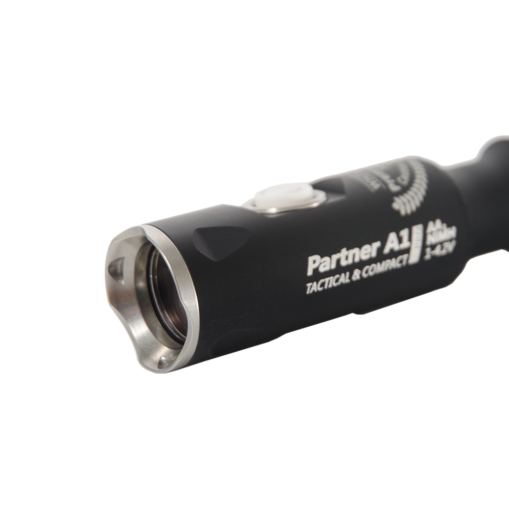 Фонарь Armytek Partner A1 Pro XP-L Теплый