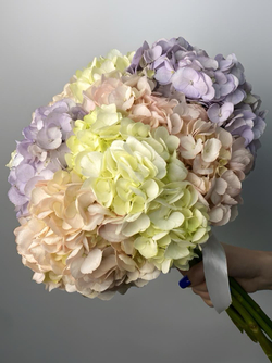 Букет из гортензий Mono 448
