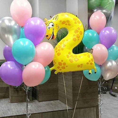 Композиция из шаров Ребенку на 2 года с «Жирафиком»