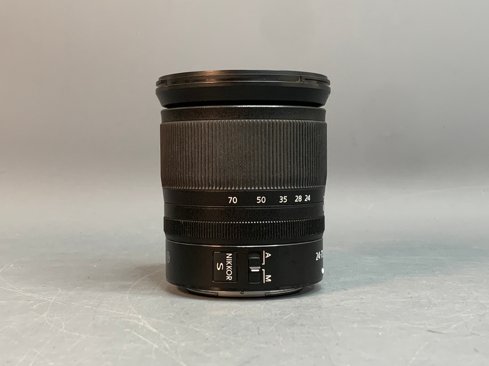 Nikon 24-70mm 4S Nikkor Z заклинил зум