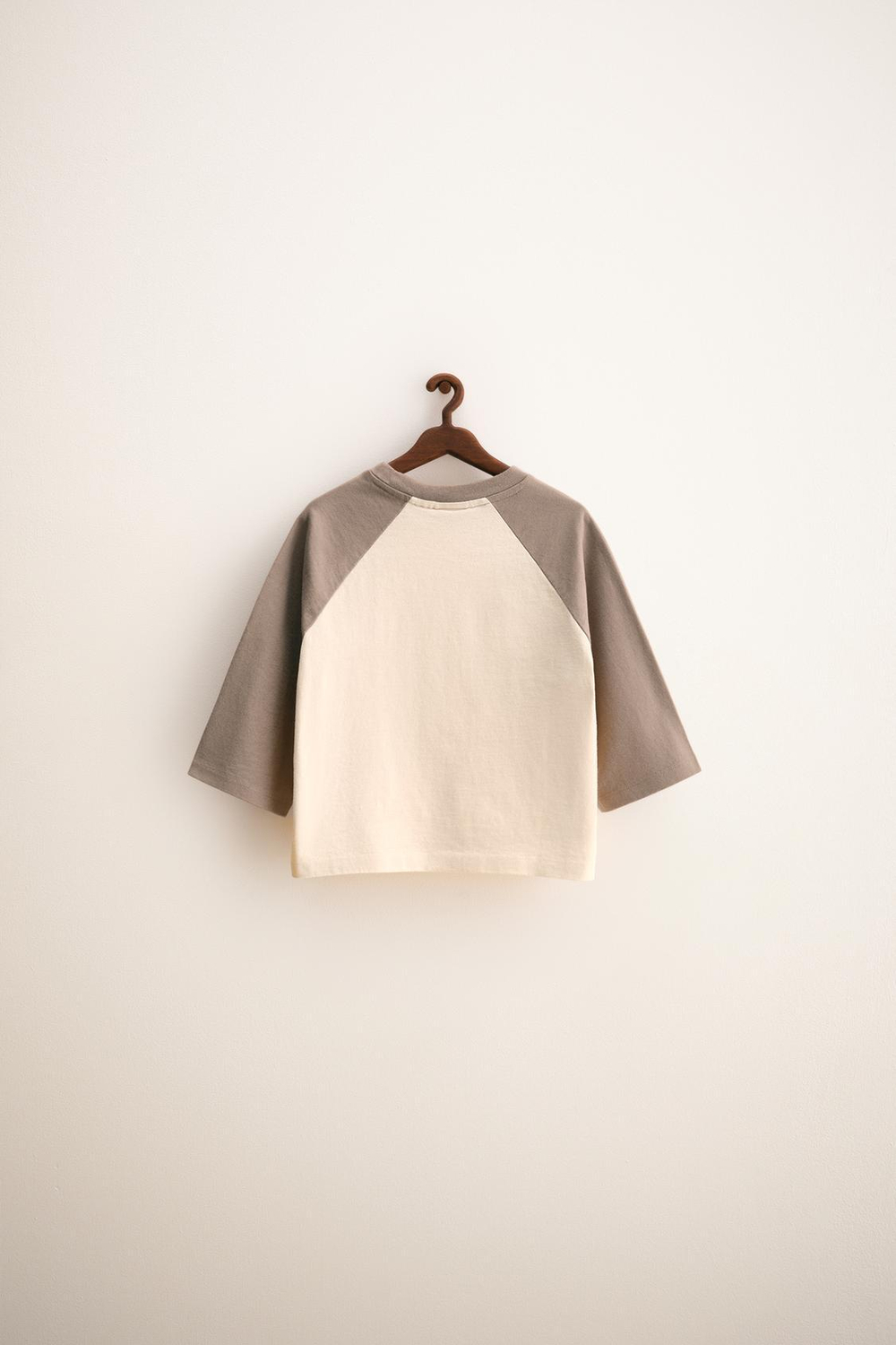 ZARA ZARA TIMELESS — ФУТБОЛКА С РУКАВАМИ РЕГЛАН, СЕРО-КОРИЧНЕВЫЙ