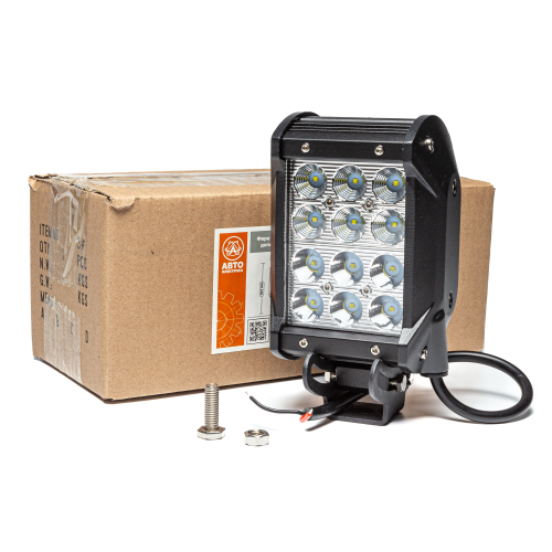 Фара светодиодная дополнительная, прямоугольная 100*93*167, комбинированный свет (направленный/рассеянный), 12 диодов, крепление по центру, 36 Вт, 10-30 В