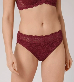 Трусы Triumph Amourette 300 Magic Wire Tai