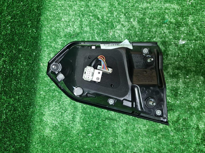 Фонарь правый внутренний Chery Tiggo 8 Pro (2021-н.в.) LED