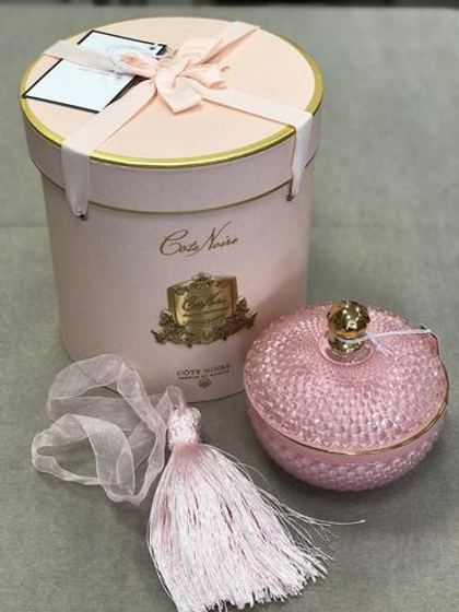 Свеча ароматическая Pink Round Art Deco Cote Noire Розовый