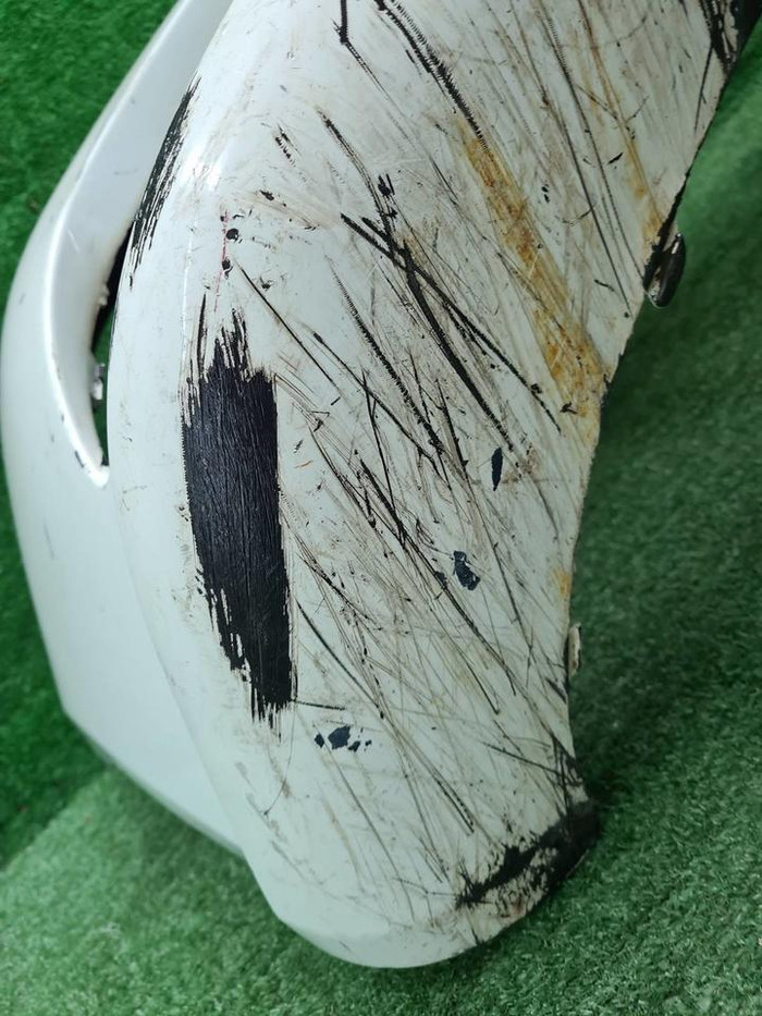 Бампер передний Mercedes E c207 (2009-2013) AMG