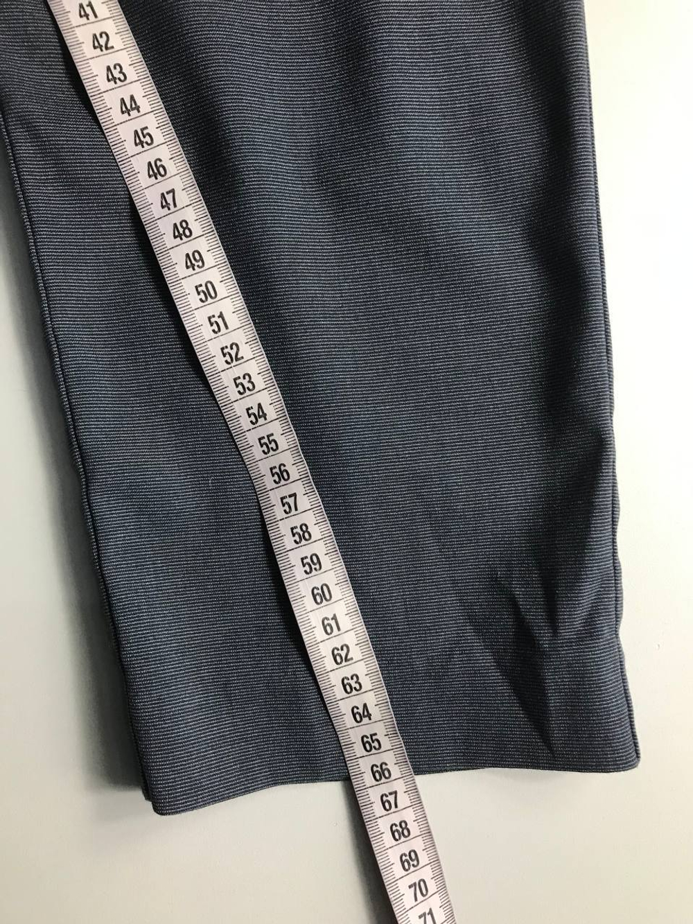 Брюки H&M с завышенной талией, маркировка 36, визуально на 42 размер