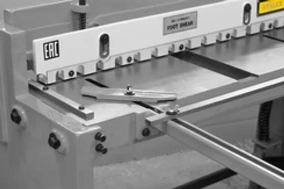 Ножная гильотина STALEX Q01-1.2x2500B