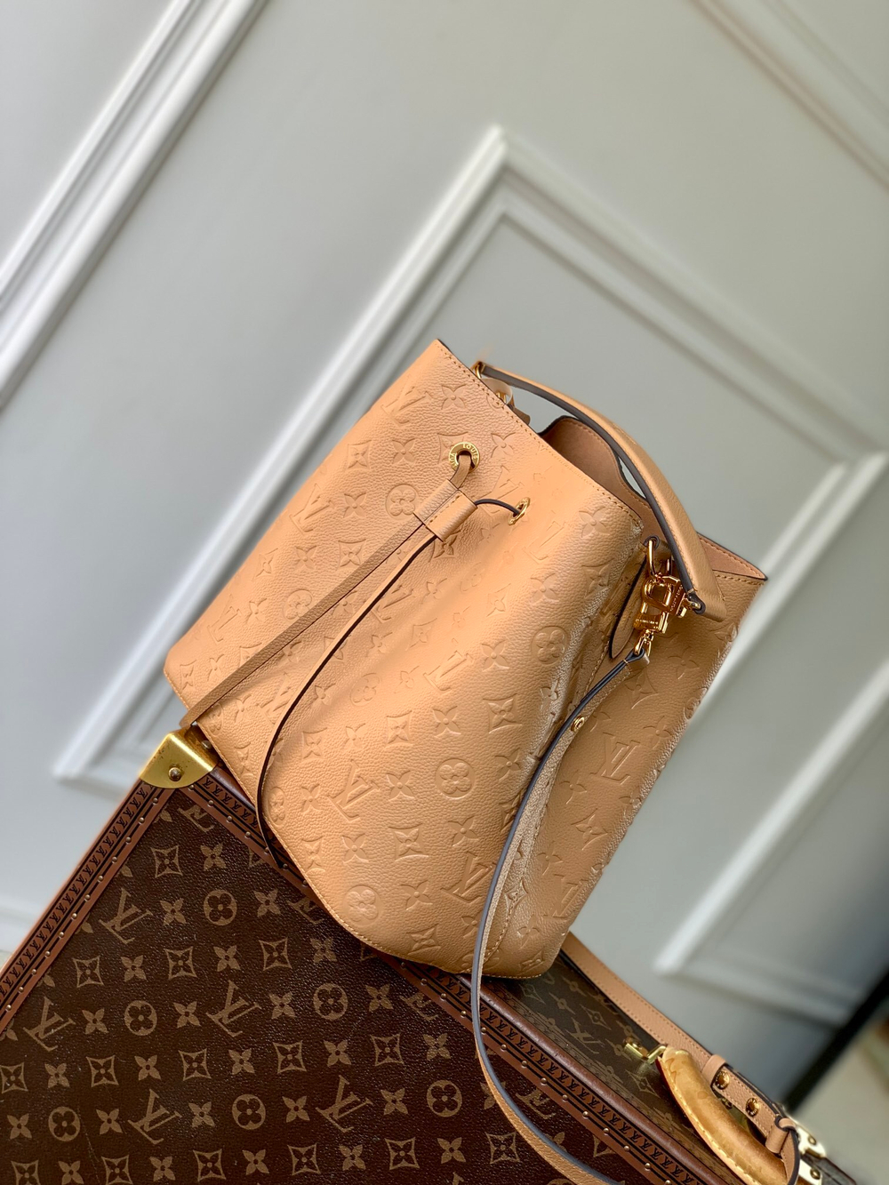 Louis Vuitton NeoNoe MM