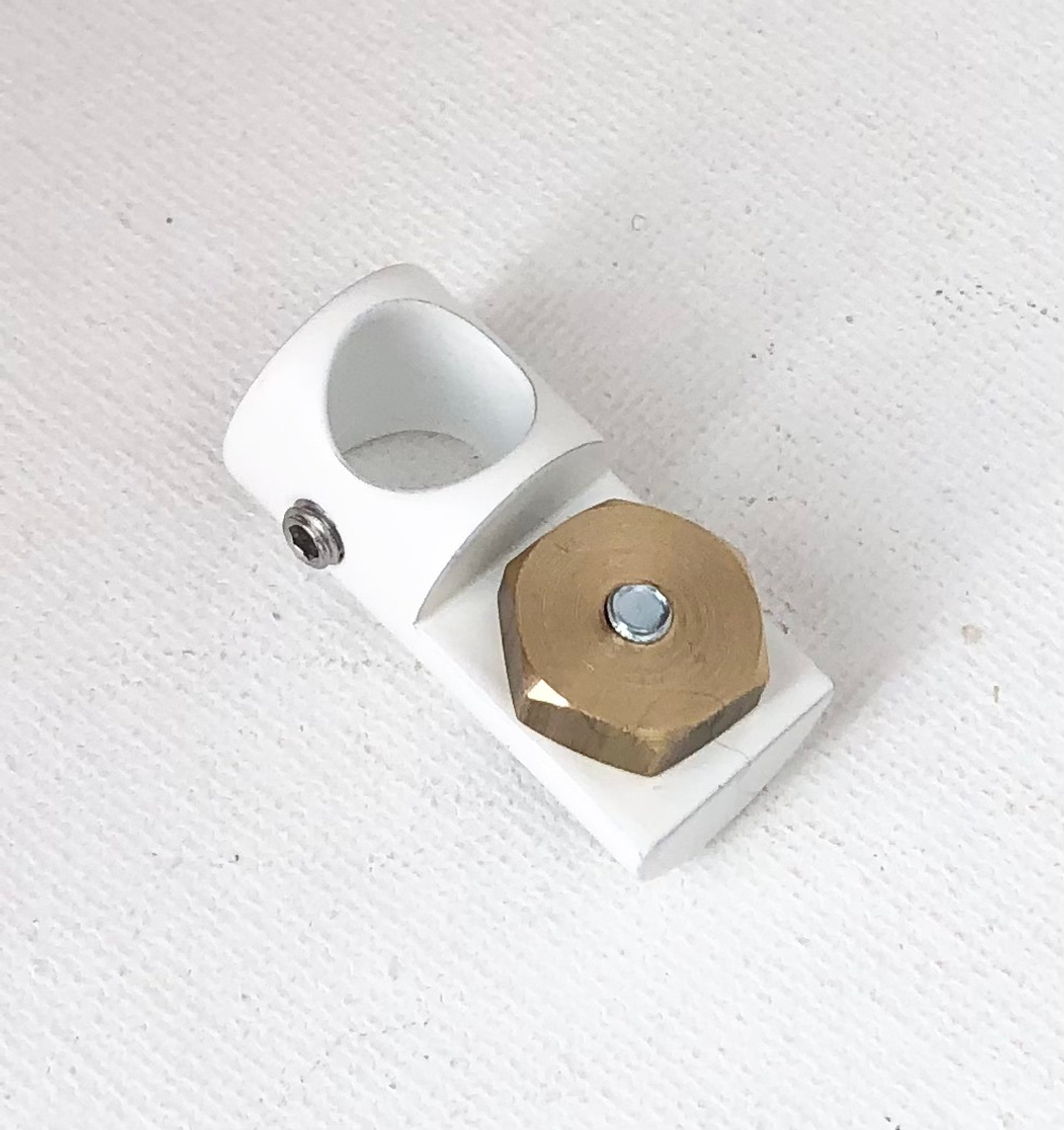 Кронштейн "Симпл декор" для крепления профиля на ножку кронштейнов d16, 20, 25, цвет белый