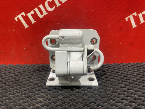 Петля двери верхняя правая 2023г