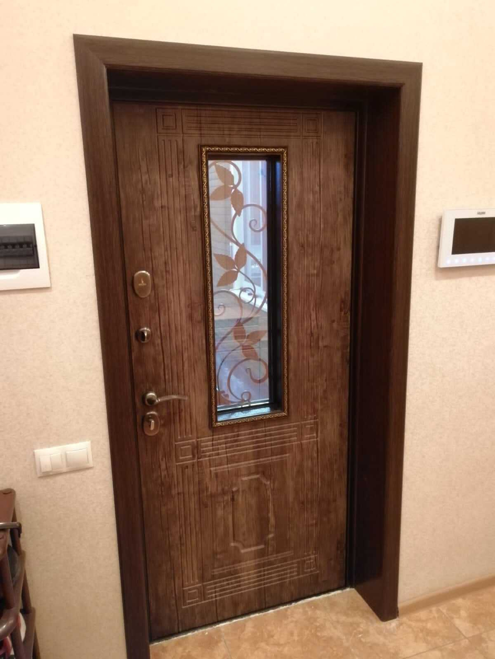 Входная дверь Ковка