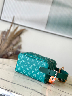 Louis Vuitton Locker Dopp Kit