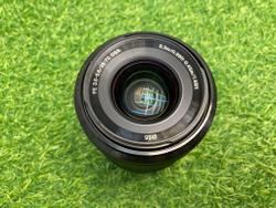 Sony E 28-70mm 3.5-5.6 OSS