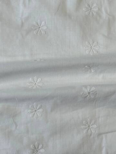 Хлопок шитье Zimmermann белый с цветочками
