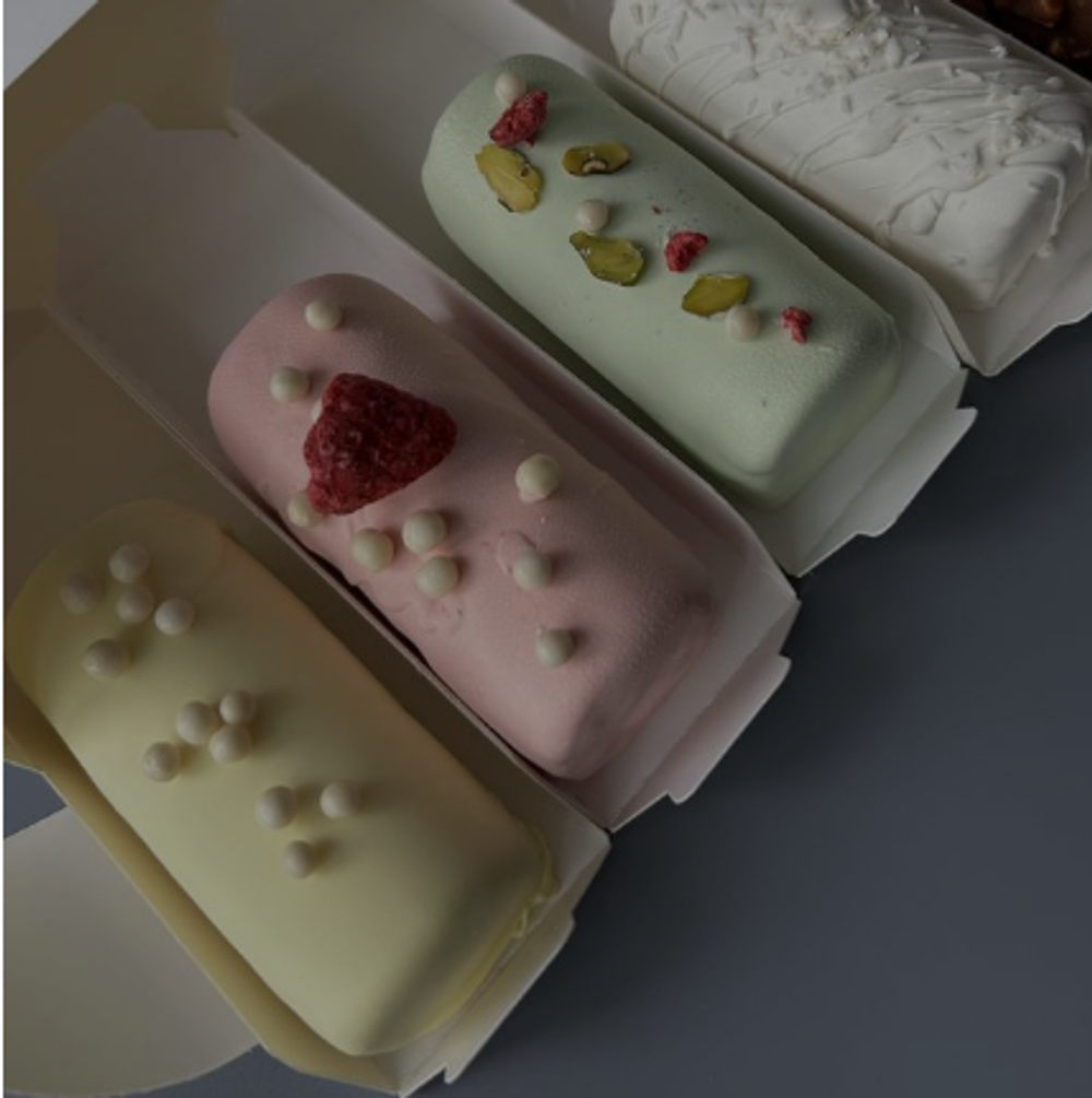 НОВИНКА! СЛАДКИЕ ШЕДЕВРЫ: палитра вкусов в глазированных сырках. 6 вкусов.