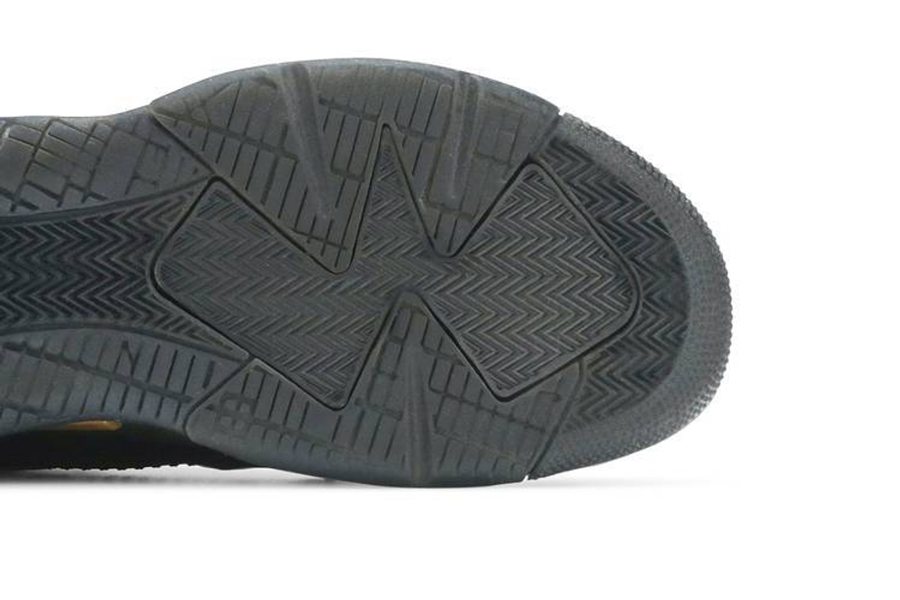 Кроссовки Jordan Mars 270