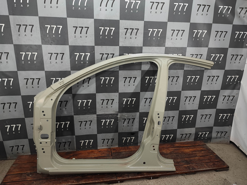 Боковина левая LADA Vesta 15-нв Новая Оригинал 8450102327