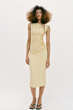 ZARA ПЛАТЬЕ МИДИ СО СБОРКАМИ, ЖЕЛТЫЙ