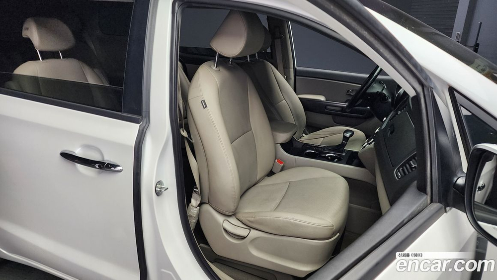 Kia The New Carnival (Sedona) 9-и местный Luxury (05.2020)