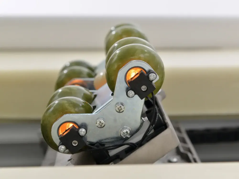 Массажная кровать MHS Lotus Deluxe R-518