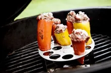 Подставка для 20 фаршированных перчиков с ножом, Big Green Egg