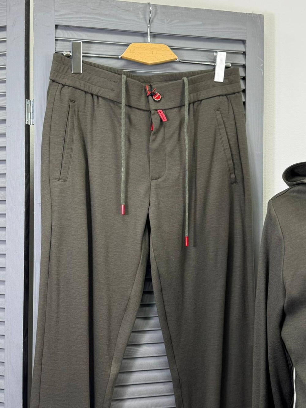 Прогулочный костюм Kiton