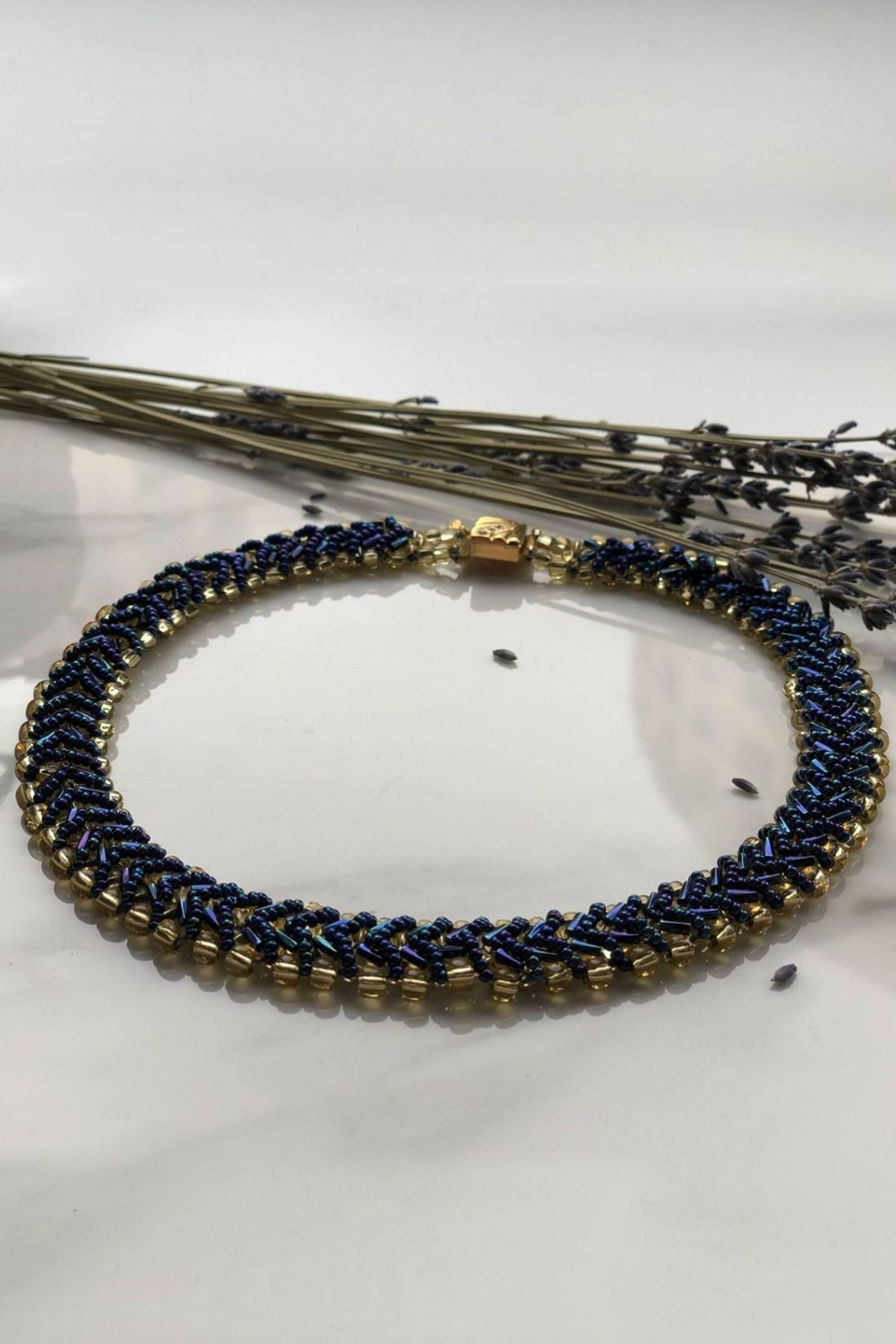 Колье из бисера "Змейка" ручной работы, цвет - Бронза тёмная