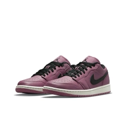 Женские кроссовки Air Jordan 1 Low SE 'Light Mulberry' DC7268-500