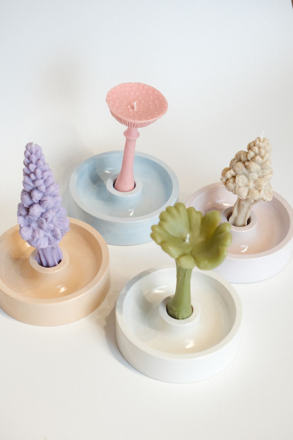 Купить Подсвечник Unification Love бетонный лиловый Подсвечник Unification Love бетонный лиловый