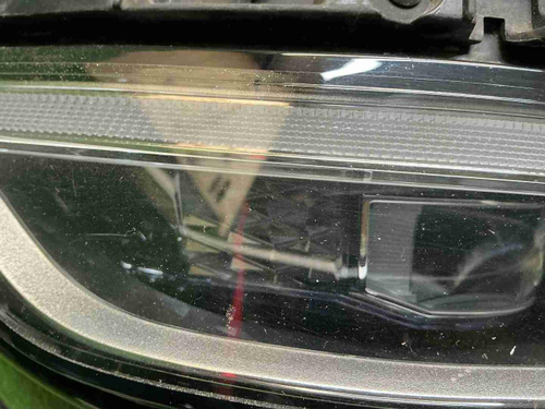 Битая Фара правая Genesis GV80 (2020-2023) LED