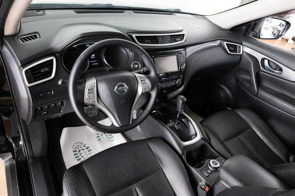Nissan X-Trail, 2015 год