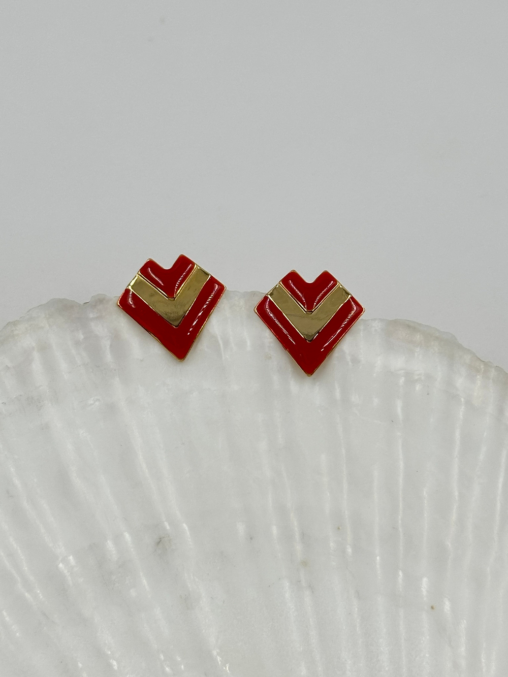Серьги с красной эмалью