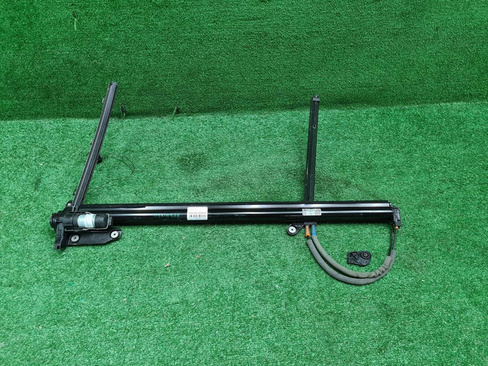 Шторка двери задняя Range Rover Vogue 5 L460 21-нв